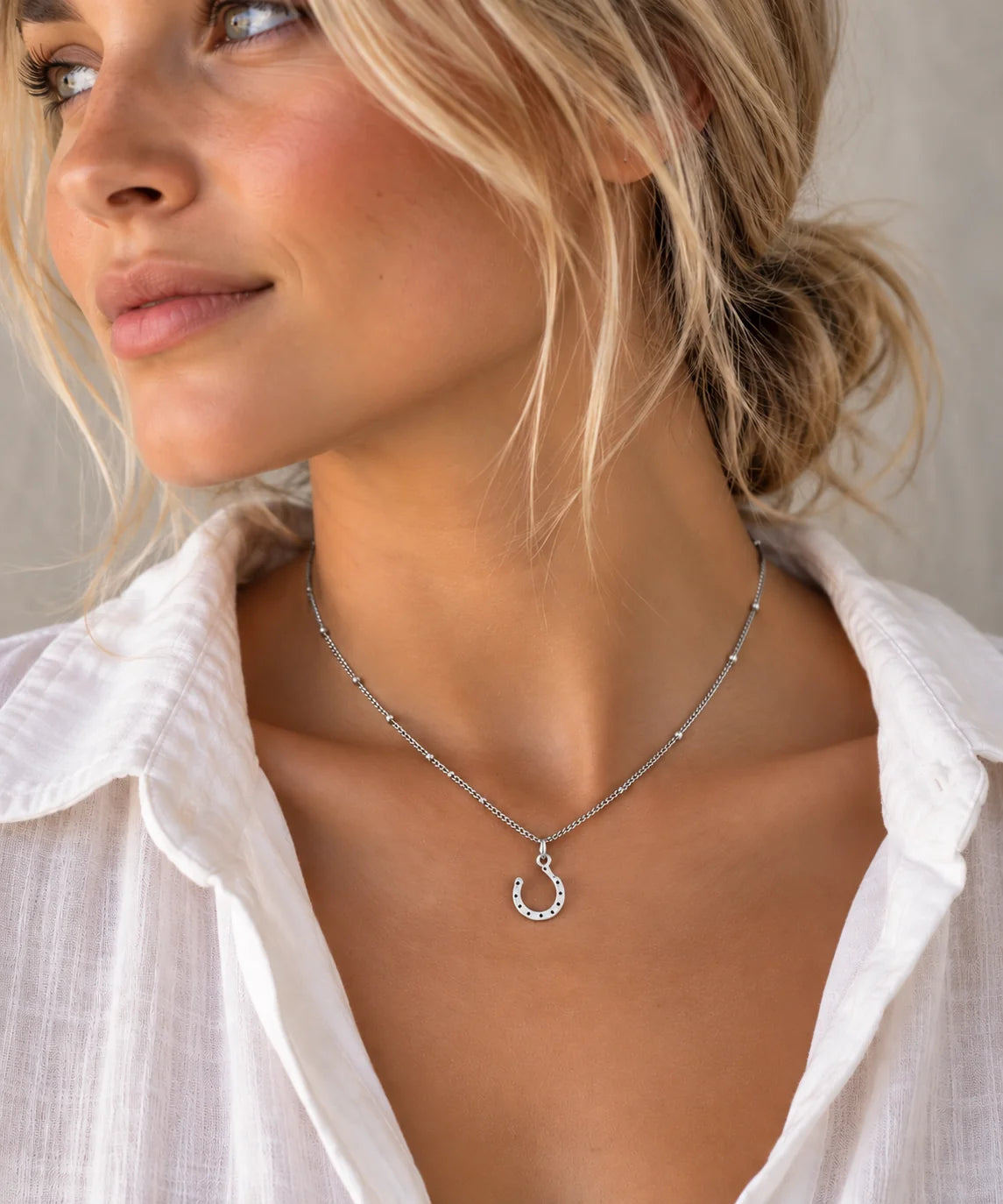 Horse shoe Single Drop Necklace