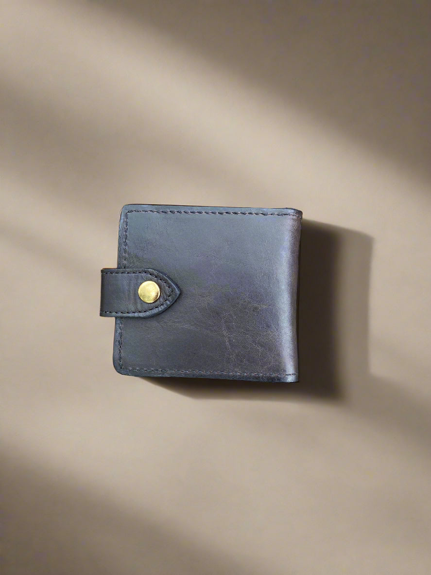 Havana NZ leather wallet front.