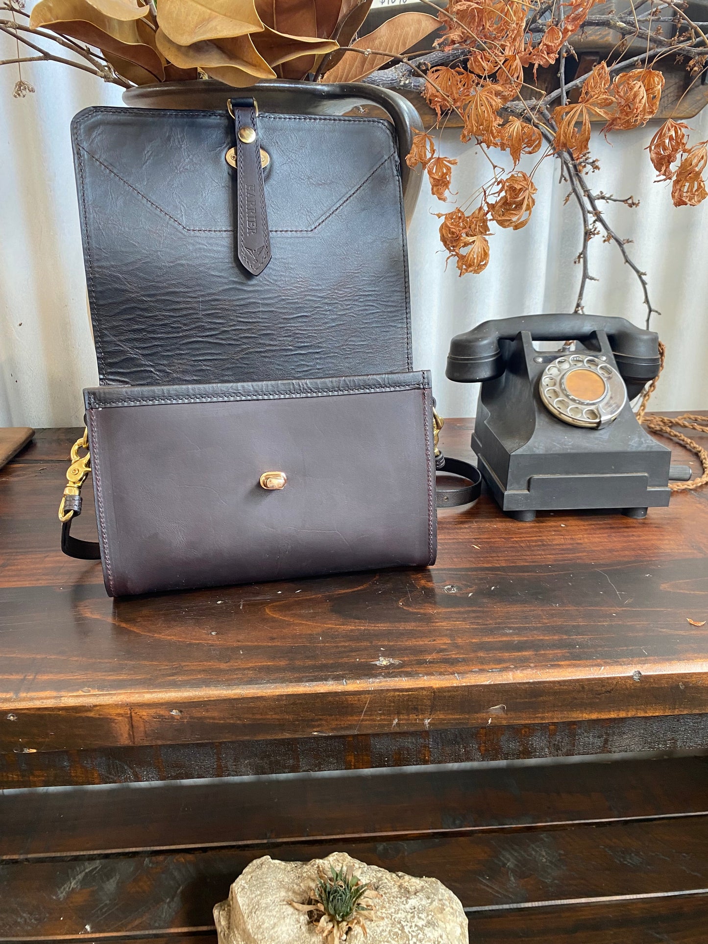Havana NZ leather with gold hardware