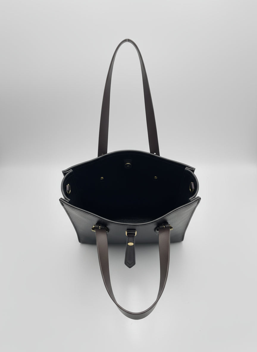 Internal view of Havana NZ leather