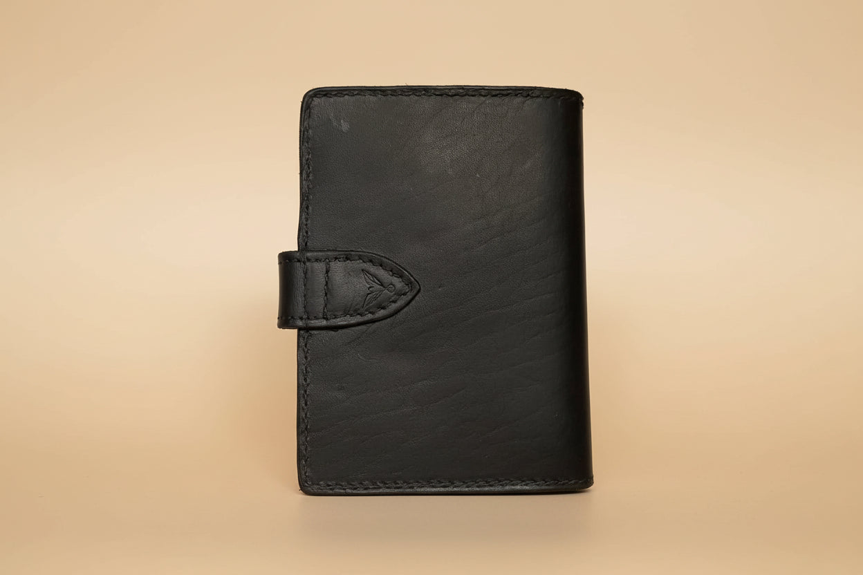 Havana New Zealand Leather passport holder
