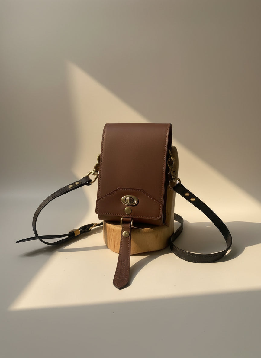 Scotch NZ leather with gold fittings 